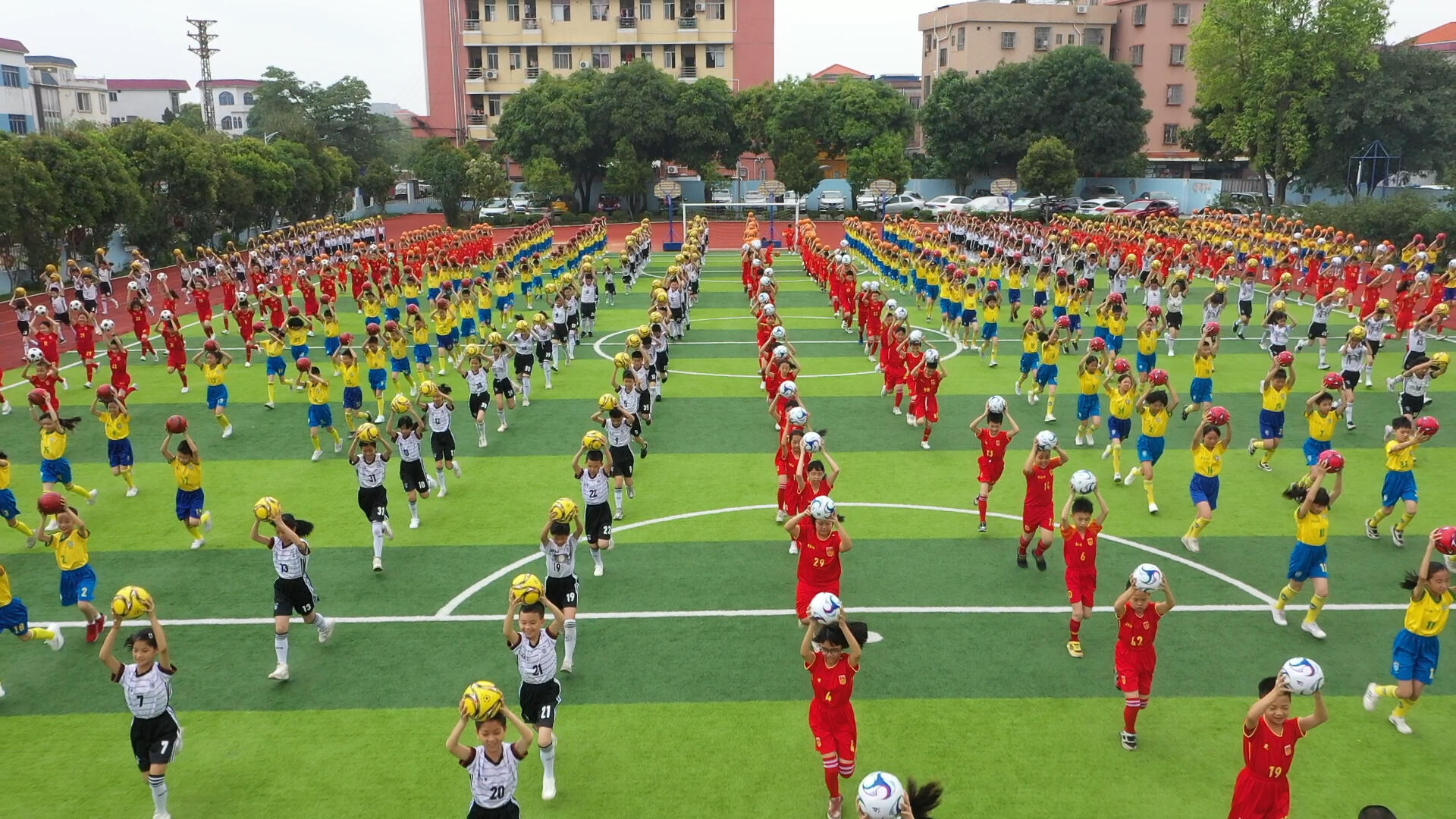 陈涌聚龙小学：特色品牌办学 助力学生多元发展