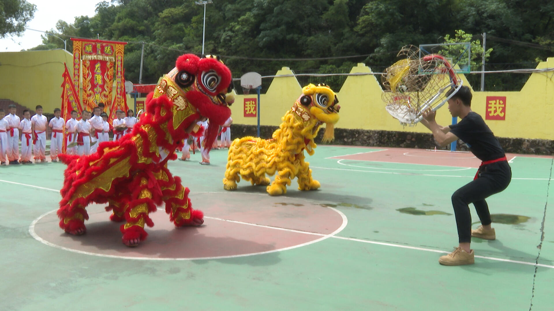左滩小学：醒狮武术进校园 生态教育促品牌