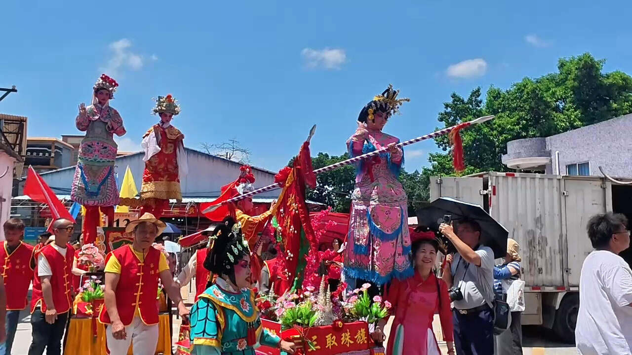 葛仙诞民俗巡游绘就“百千万工程”特色样本