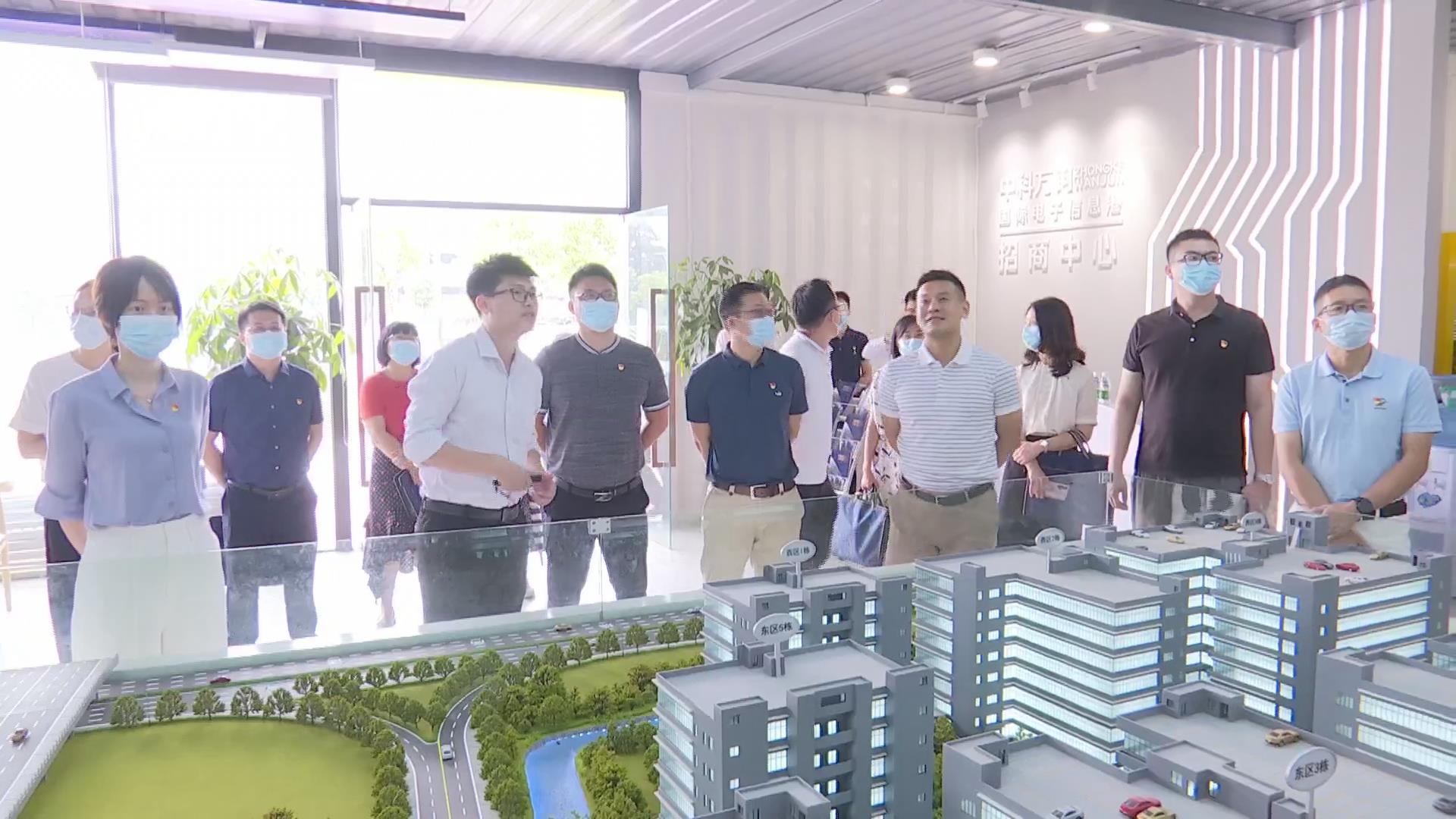 区党代表视察里水重大工程建设